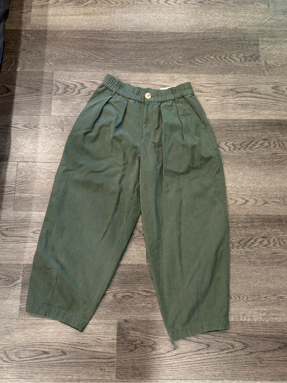 New tag On 34th high rise barrel pants